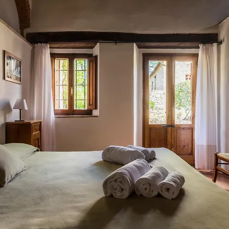Querceto Di Castellina Farm stay *