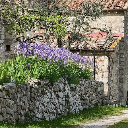 Querceto Di Castellina *